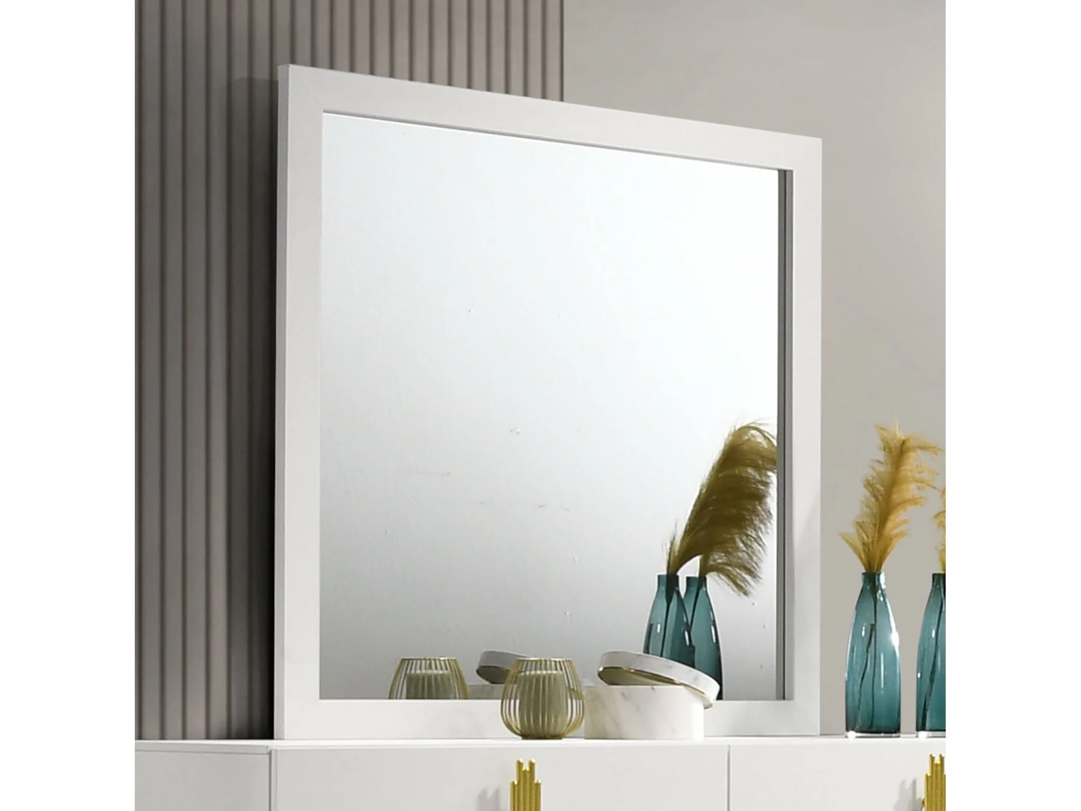 Basildon White/Gold Mirror
