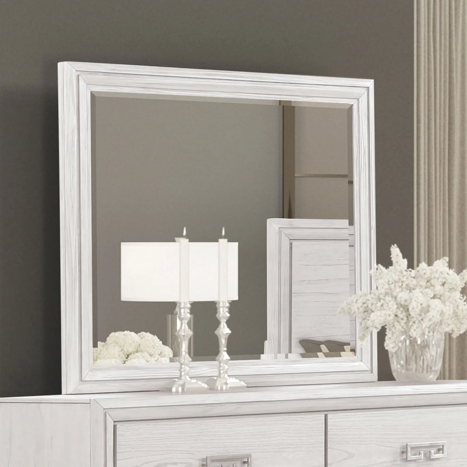Basilone White Queen 4 Piece Bedroom Set - Image 5