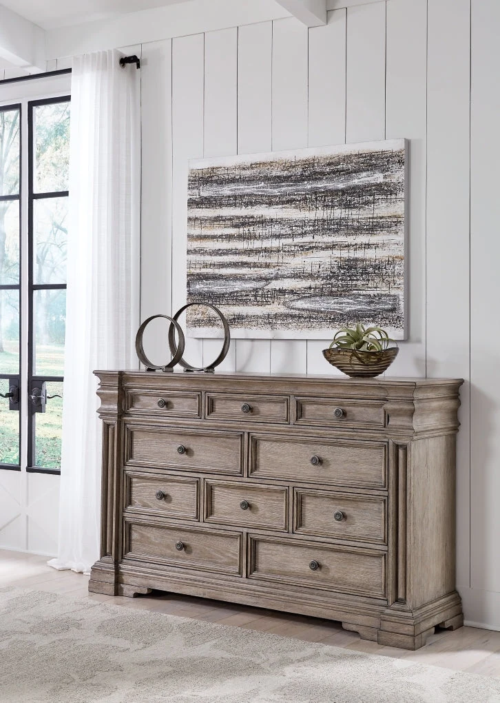 Blairhurst Dresser & Chest - Image 3