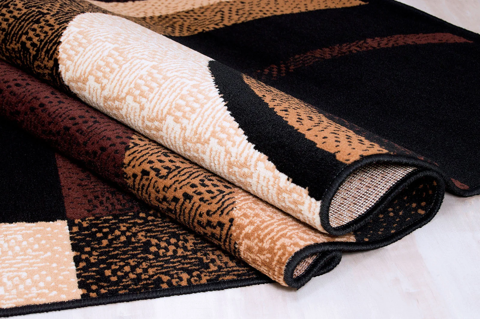 Blitar Brown/Black 5' X 7' Area Rug - Image 5