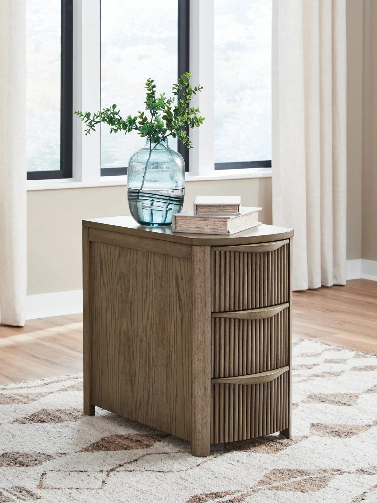 Camdill End Table - Image 7
