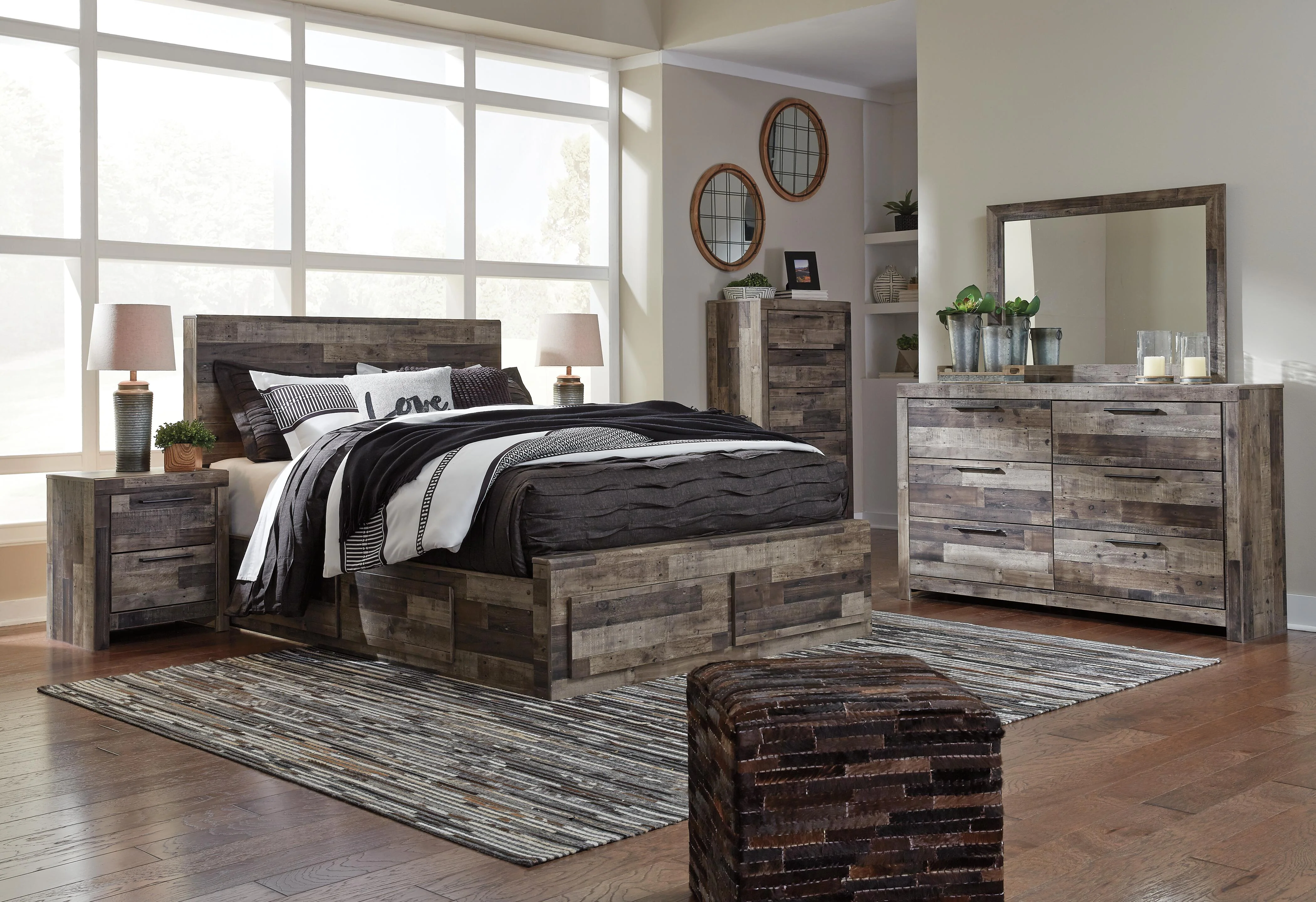 Derekson Panel Bed with 4 Storage Drawers - Image 12