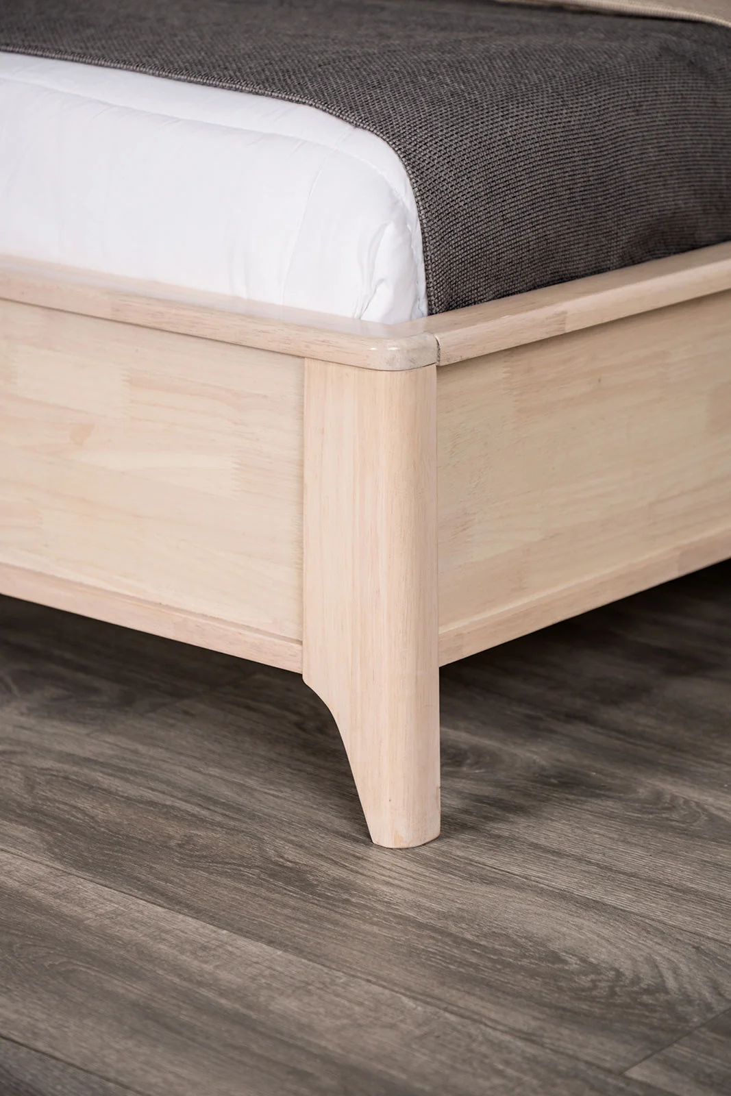 Gervais Whitewash Bed - Image 4