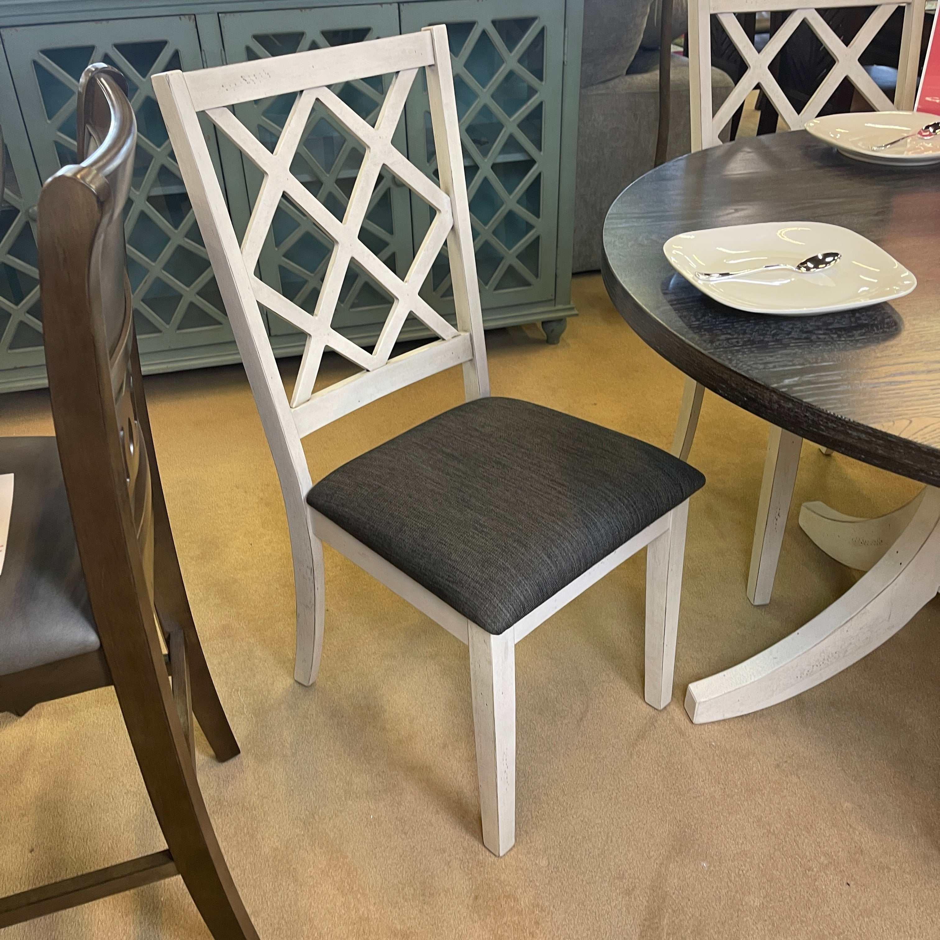 Haleigh Antique White & Gray Side Chair (Set of 2) - Image 6