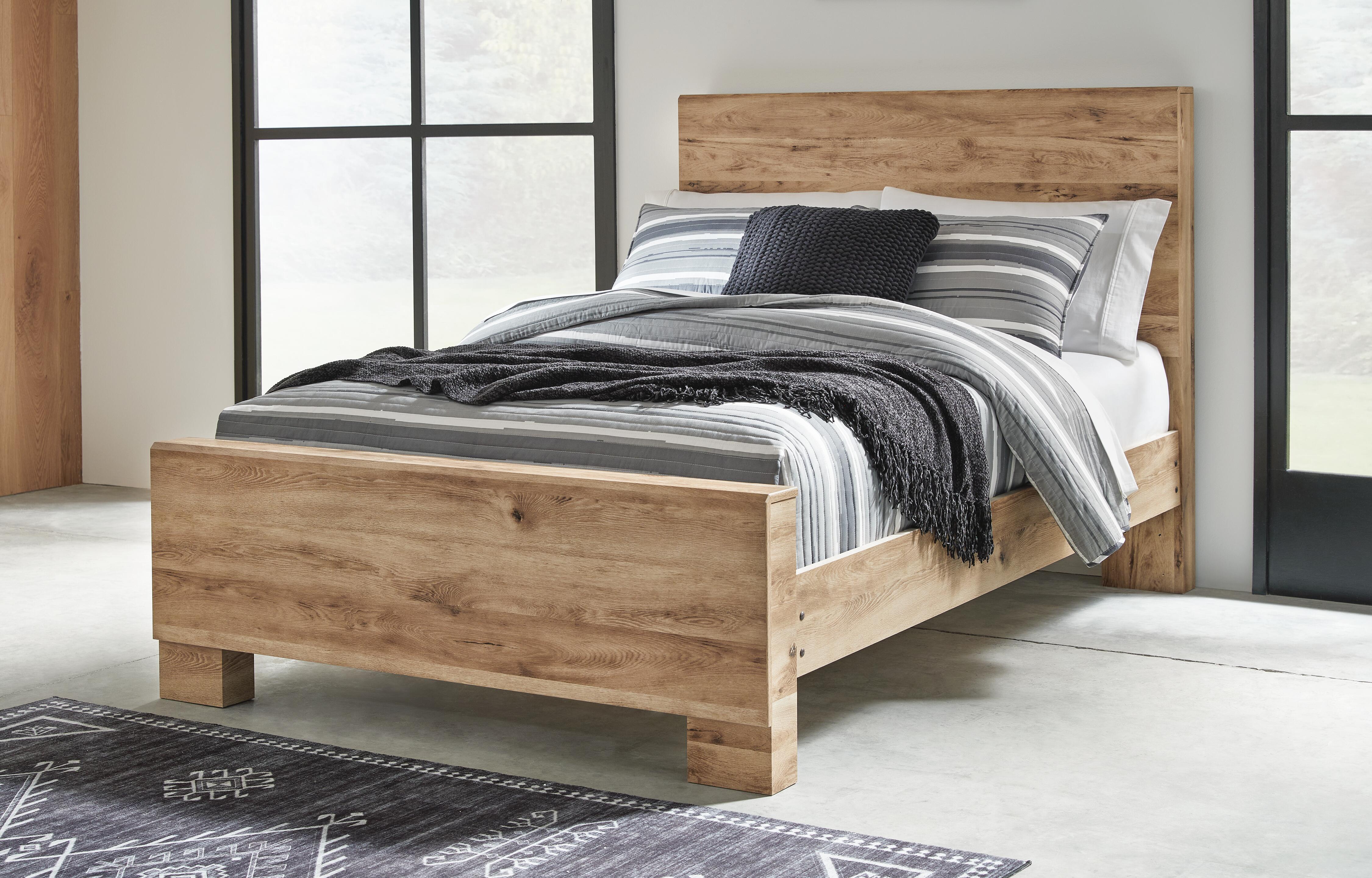 Hyanna Panel Bed - Image 4