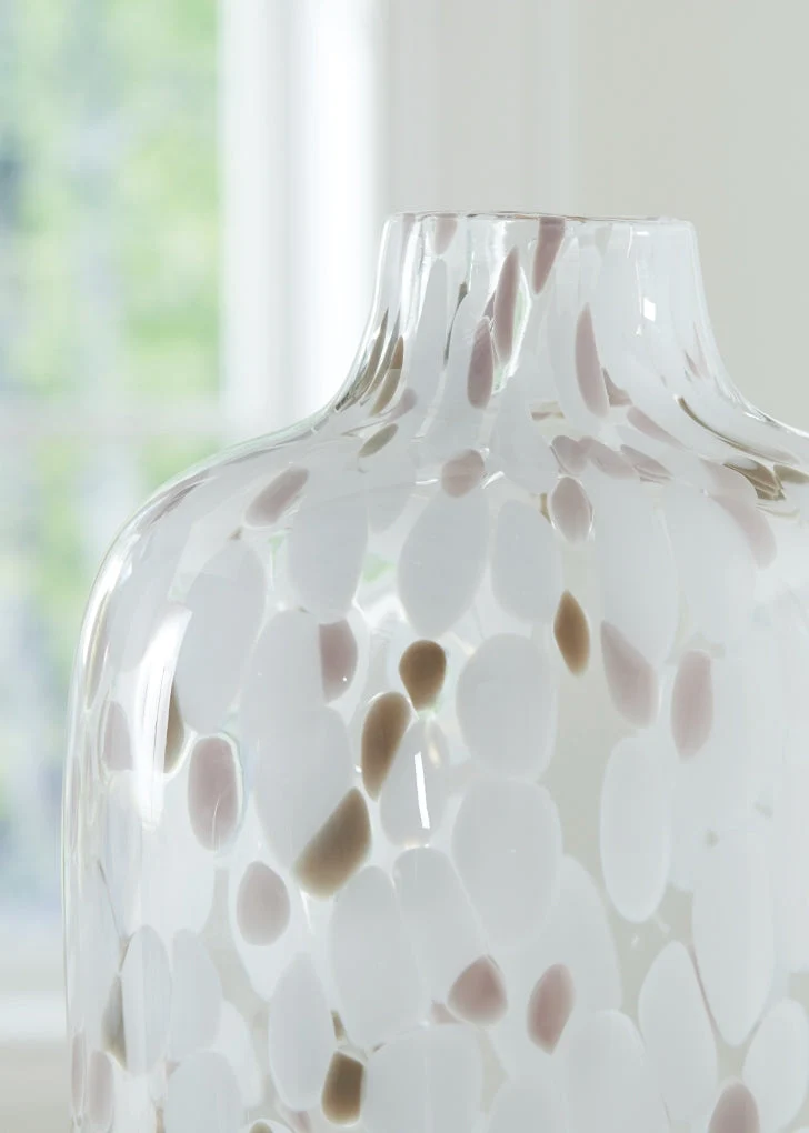 Keelton Vase - Image 5