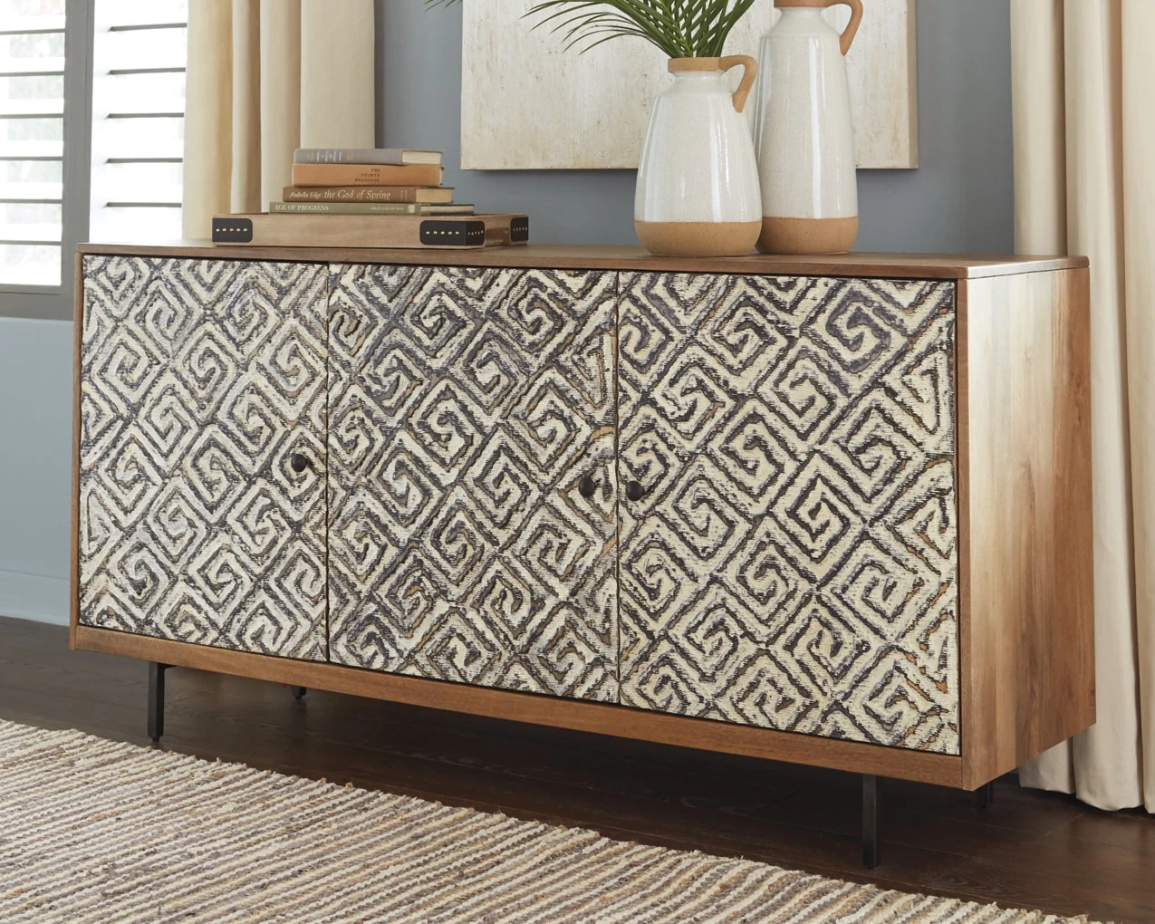 Kerrings Accent Cabinet - Image 2