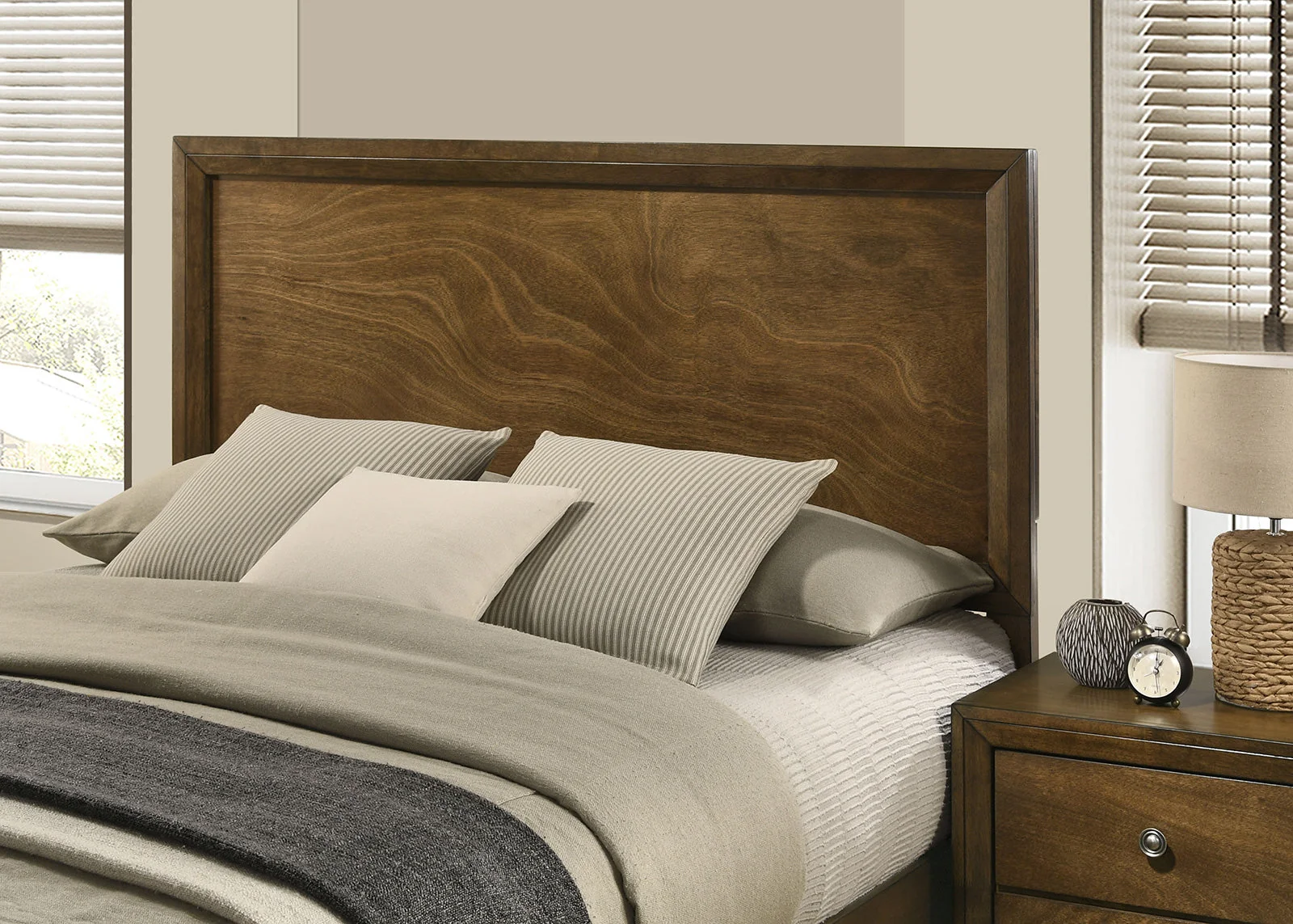 Kirkham Walnut Full Bed - Image 2