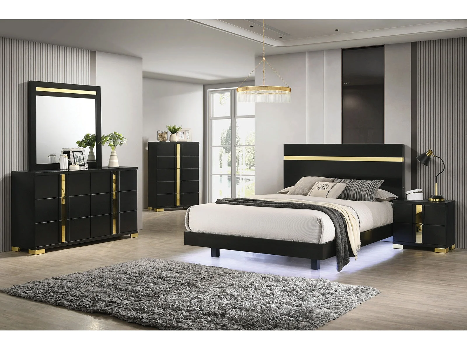 Lillestrom Black/Gold Queen 4 Piece Bedroom Set
