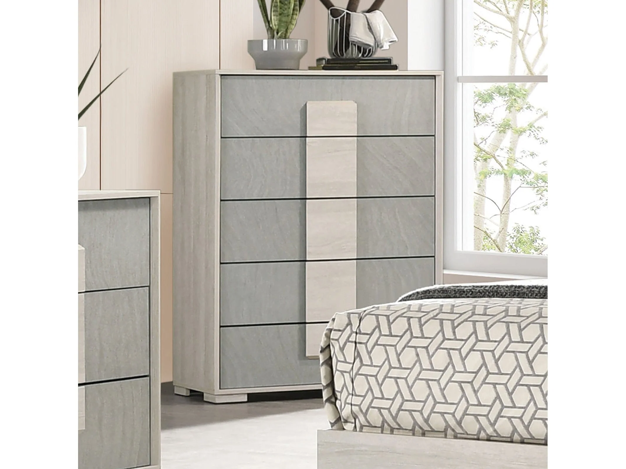 Lincolt Whitewash/Stone Gray Chest