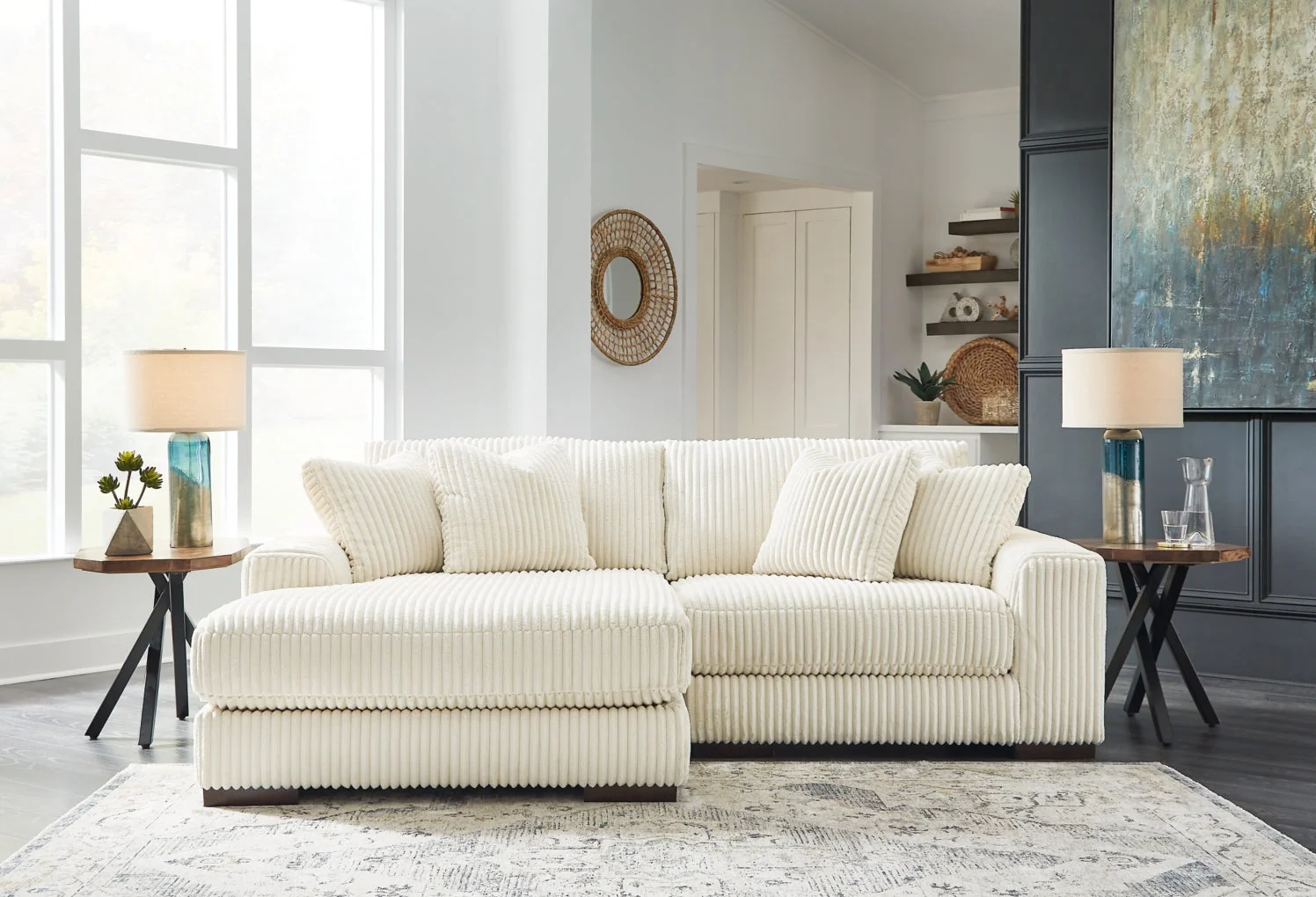 Lindyn 2-Piece Sectional with Chaise - Image 2