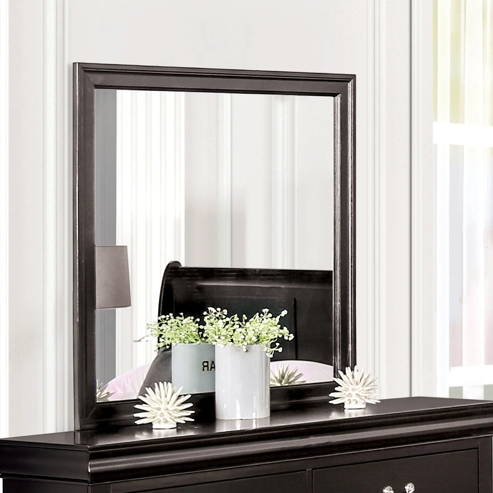 Louis Philippe Black 5 Pc. Queen Bedroom Set w/ 2NS - Image 3