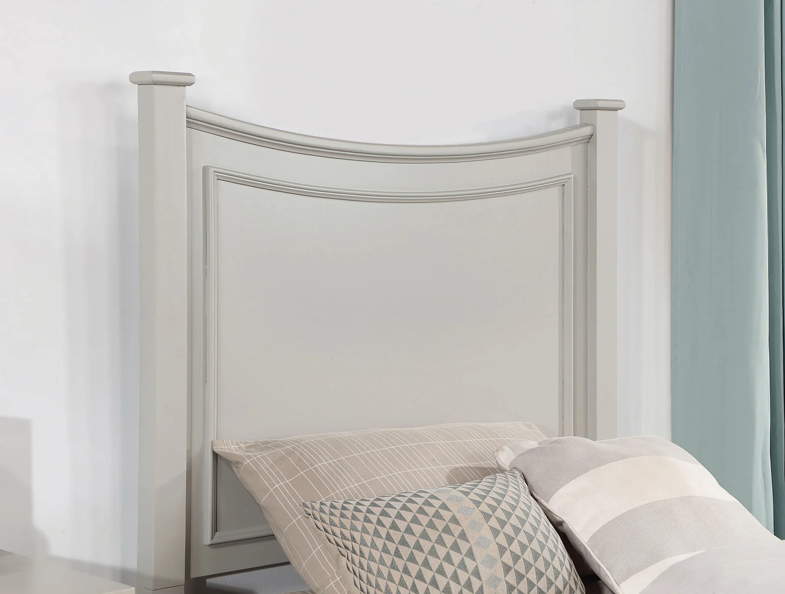 Lycorida Gray 4 Pc. Twin Bedroom Set - Image 2