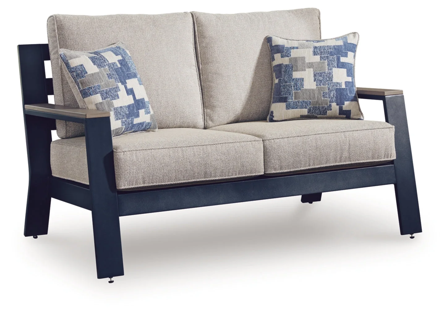 Mabry Shores Outdoor Seating