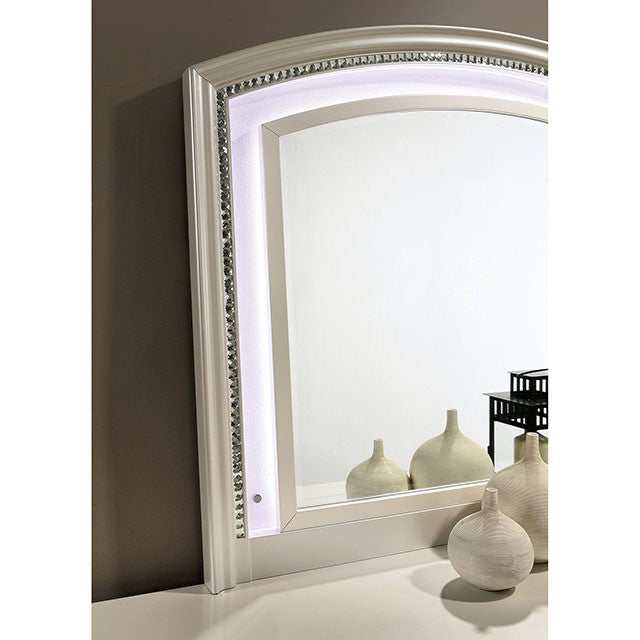 Maddie Pearl White/White Queen Bed - Image 6
