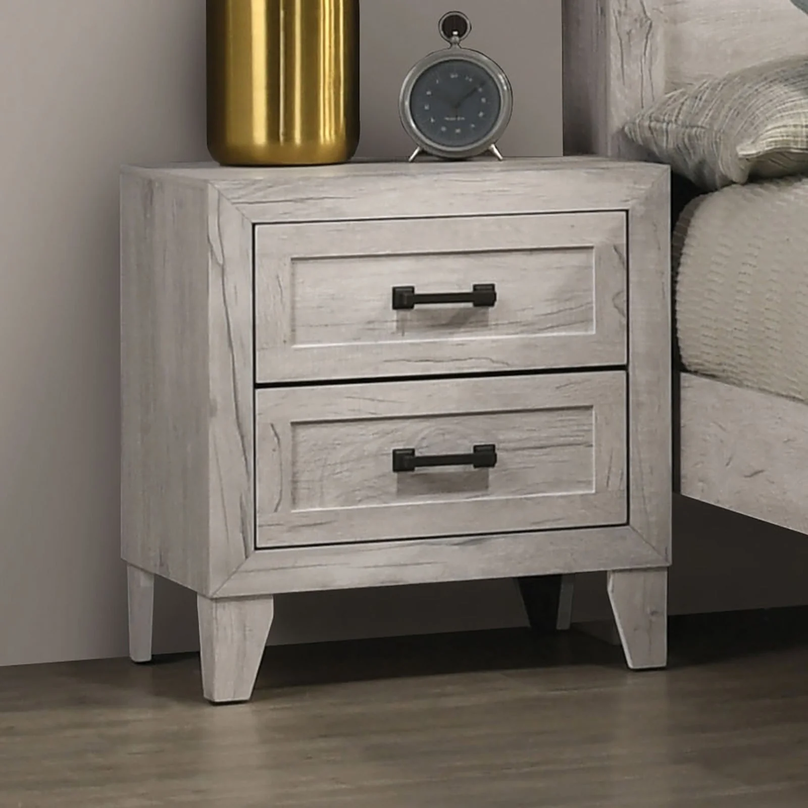 Mysen White Wash Queen Bedroom Set / 4-piece - Image 5
