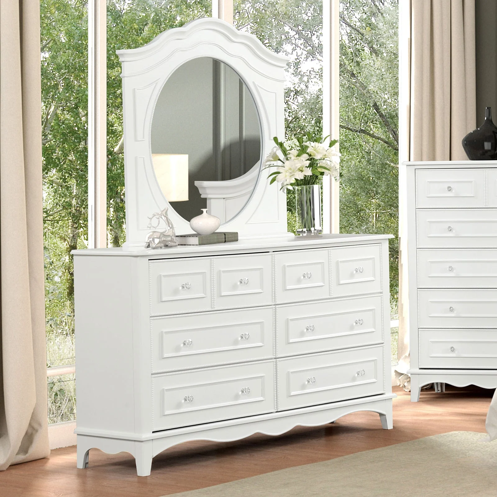 Naucalpan White Queen 5 Piece Bedroom Set w/Chest - Image 4
