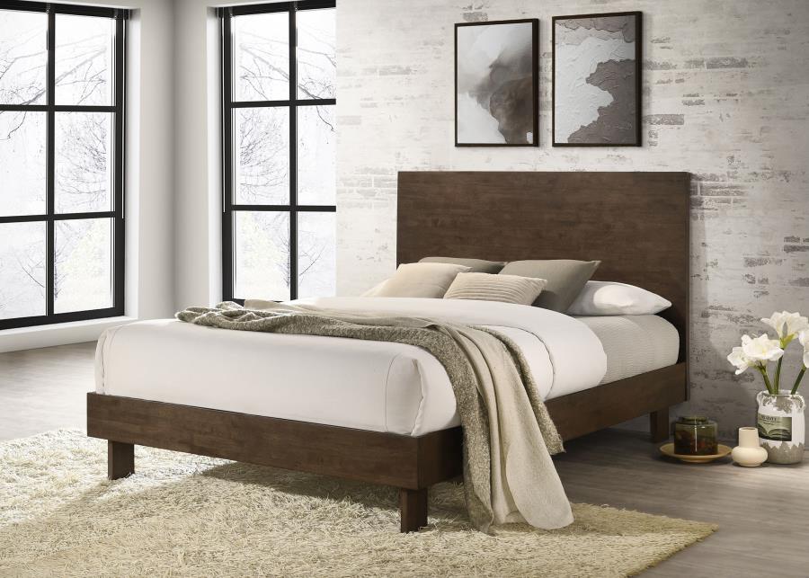 Glenwood 48-inch Platform Panel Bed Warm Brown - Image 2