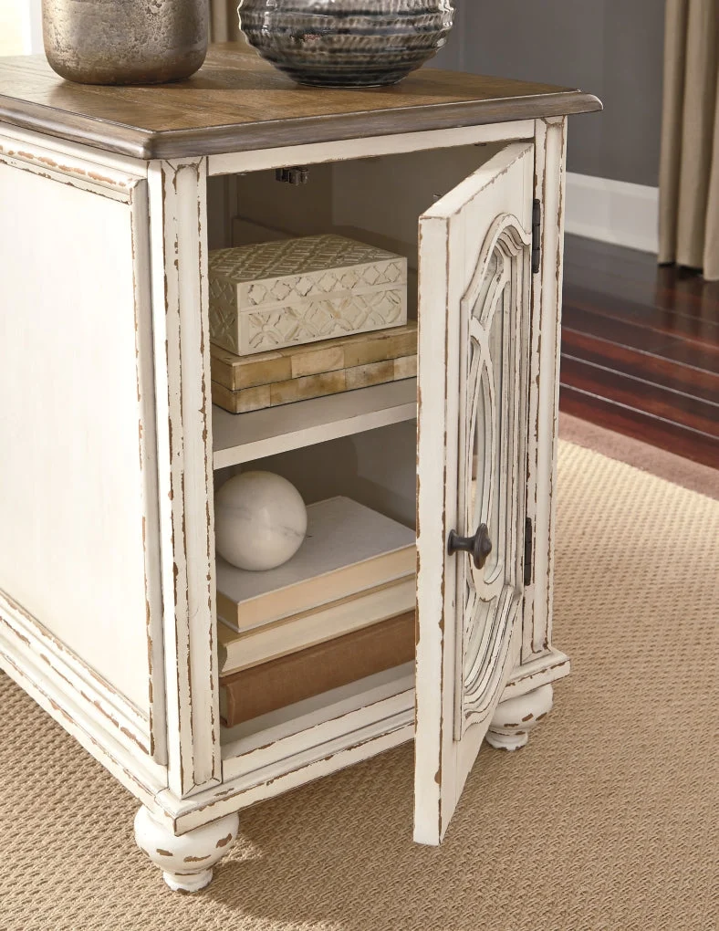 Realyn End Table - Image 20