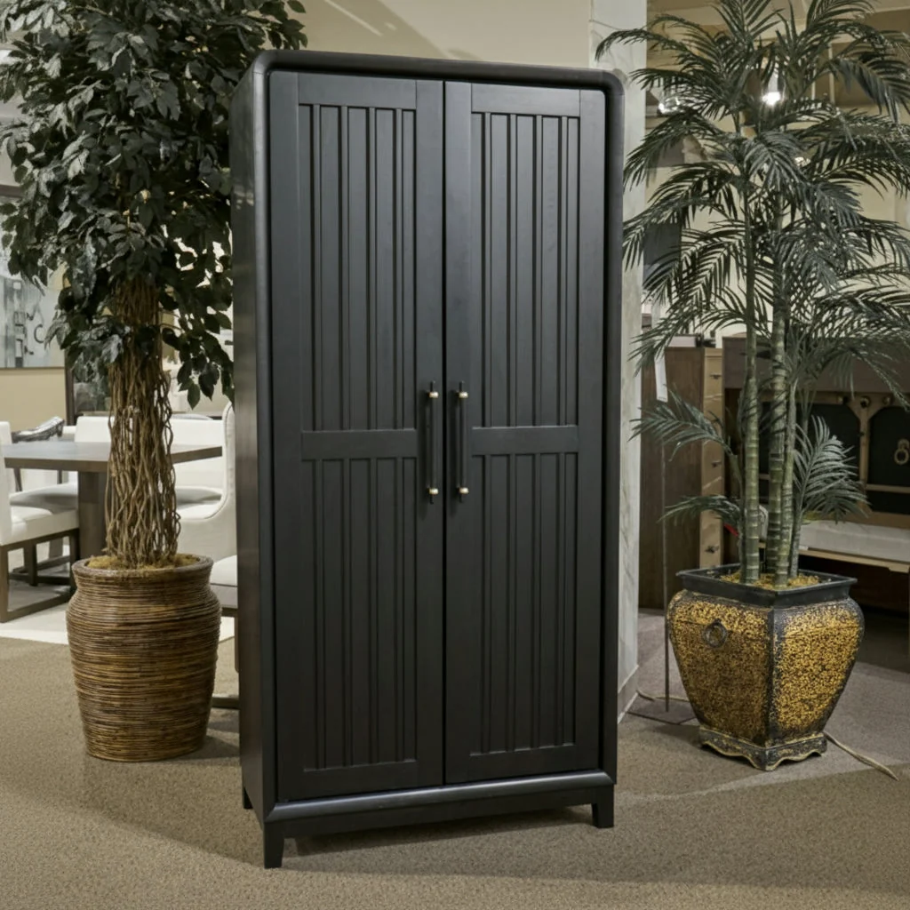 Rylandyn Dresser & Chest - Image 4