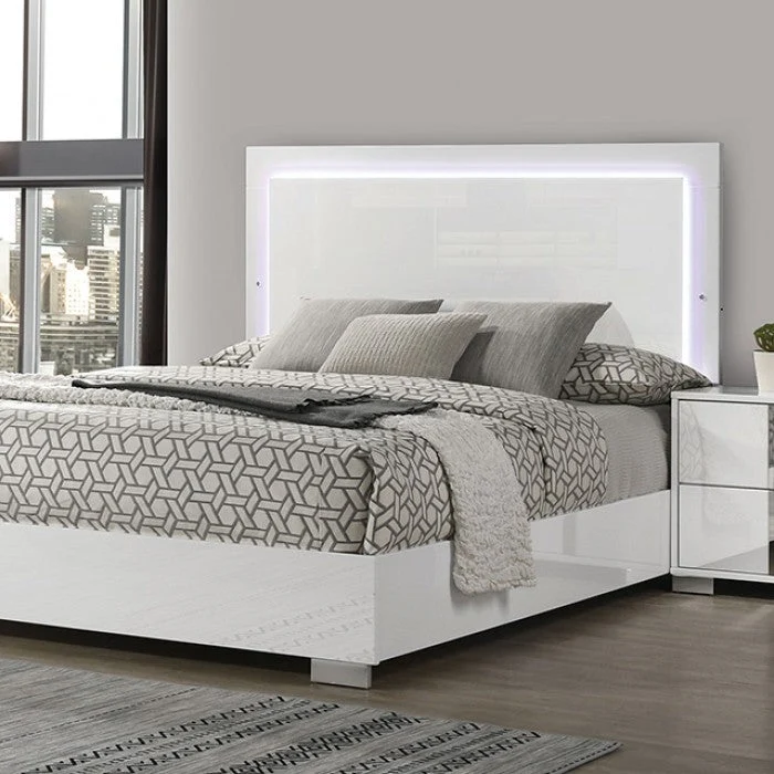 Sinistra White Queen 5 Piece Bedroom Set w/2 Nightstands - Image 2