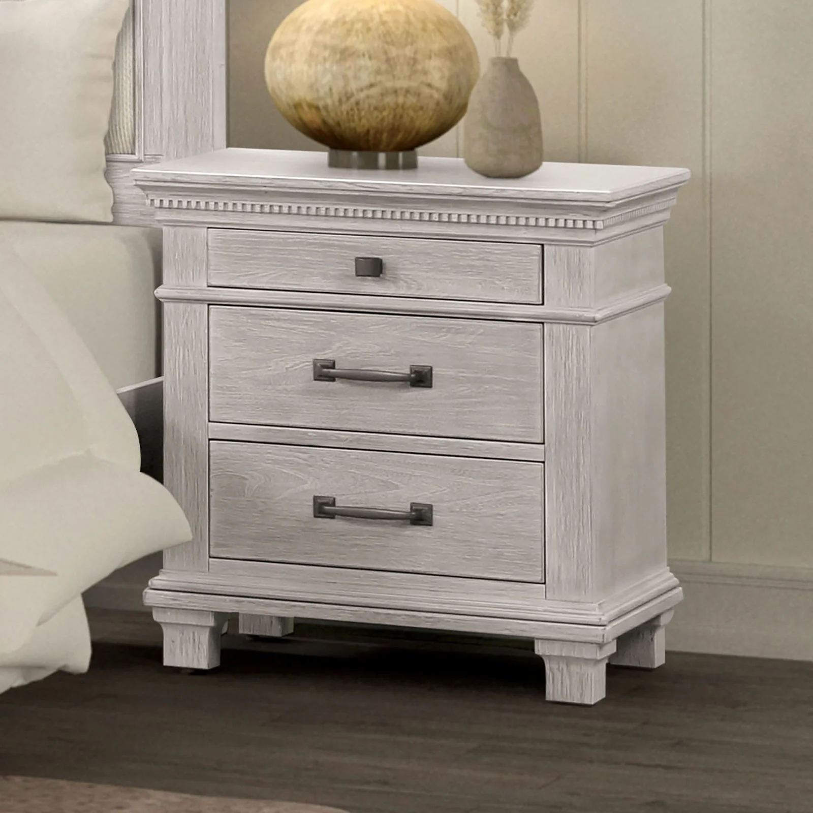 Swanley Weathered Gray Queen 5 Piece Bedroom Set w/2 Nightstands - Image 3