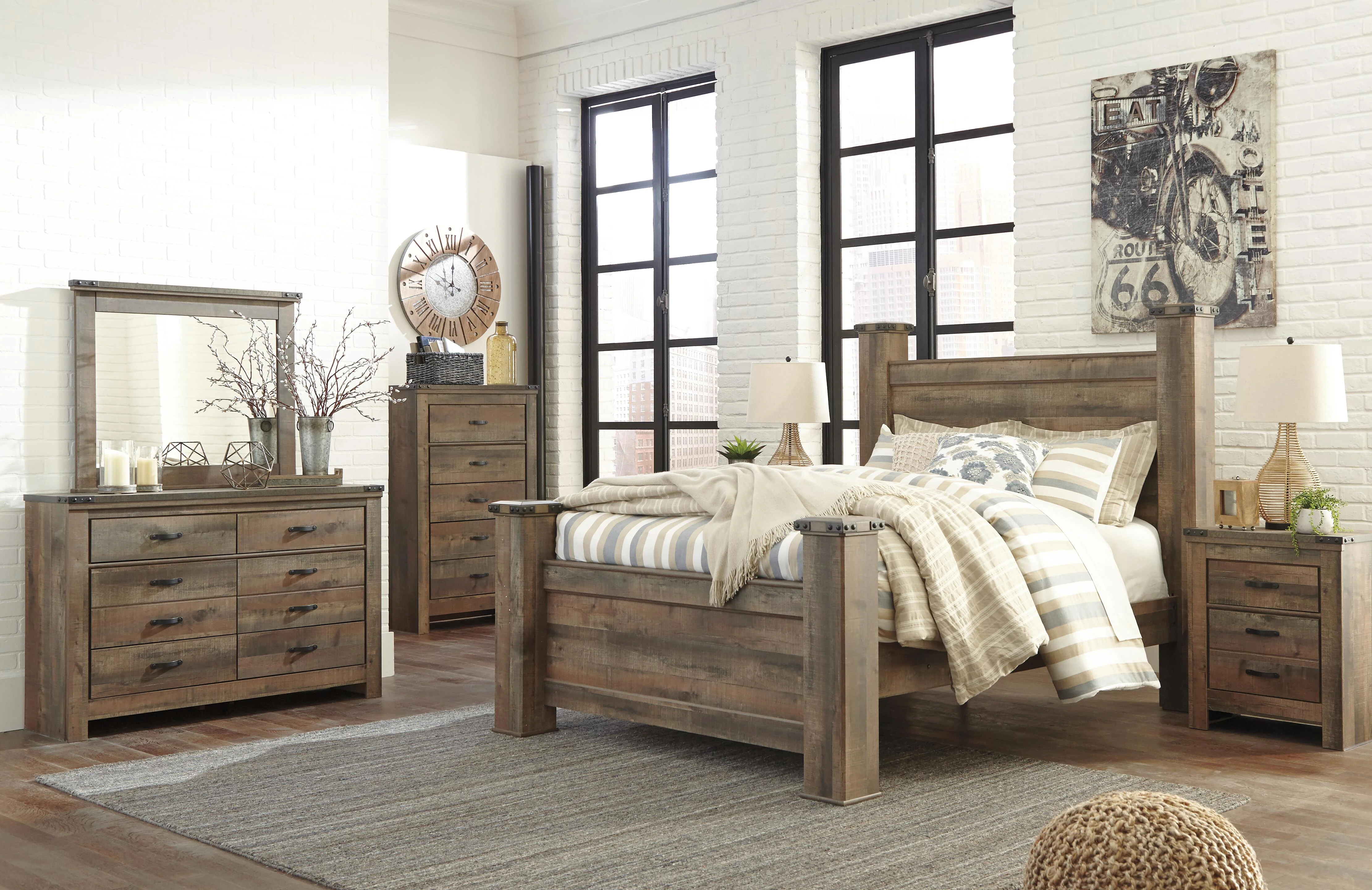 Trinell Poster Bed - Image 9