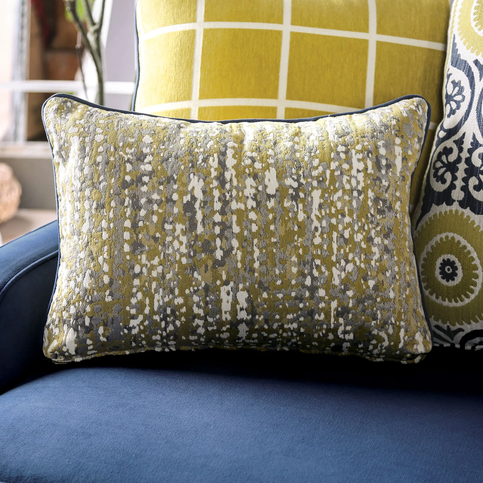 West brompton Navy/Yellow Sofa & Loveseat - Image 7