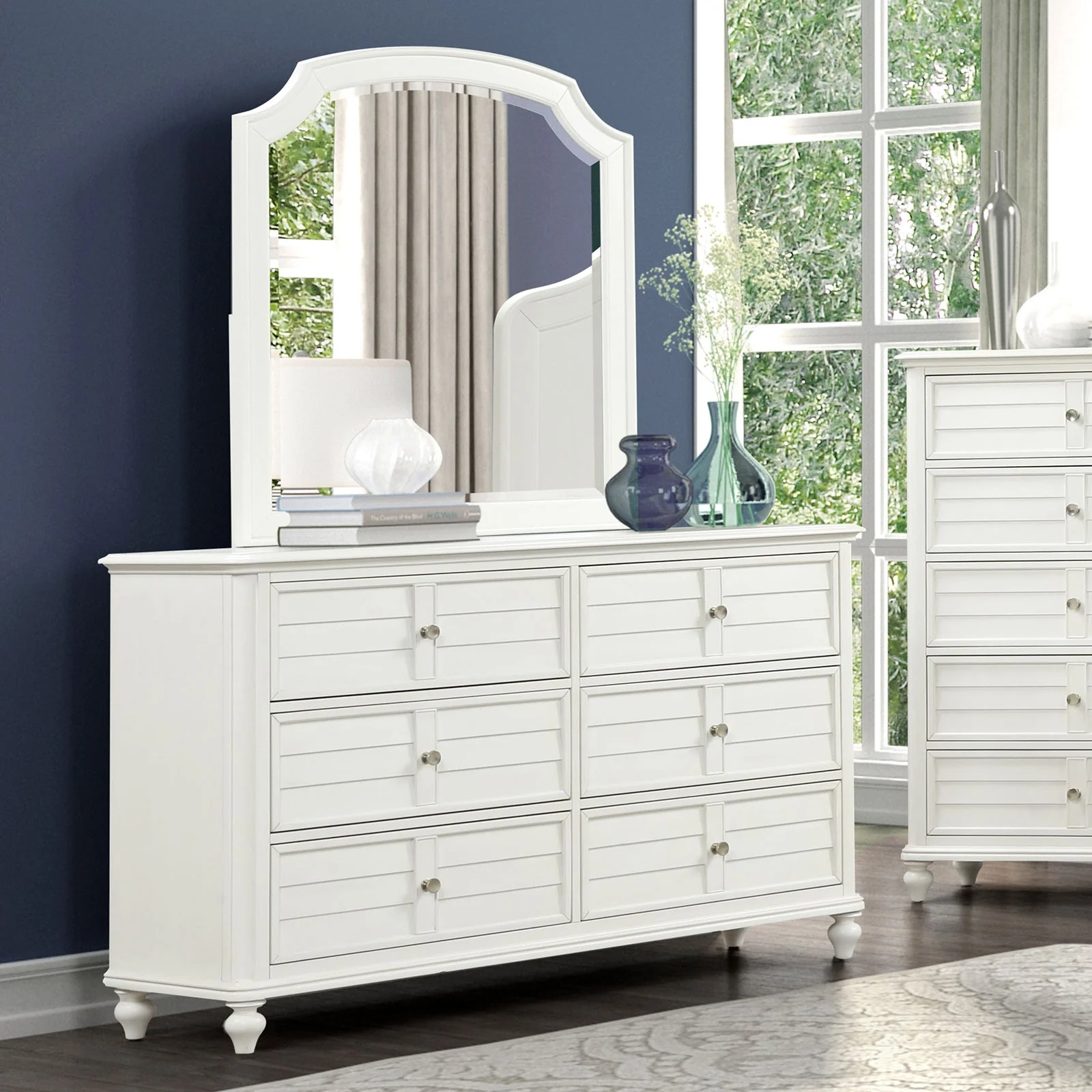 Whitehaven White/Coastal Queen 5 Piece Bedroom Set w/2 Nightstands - Image 5